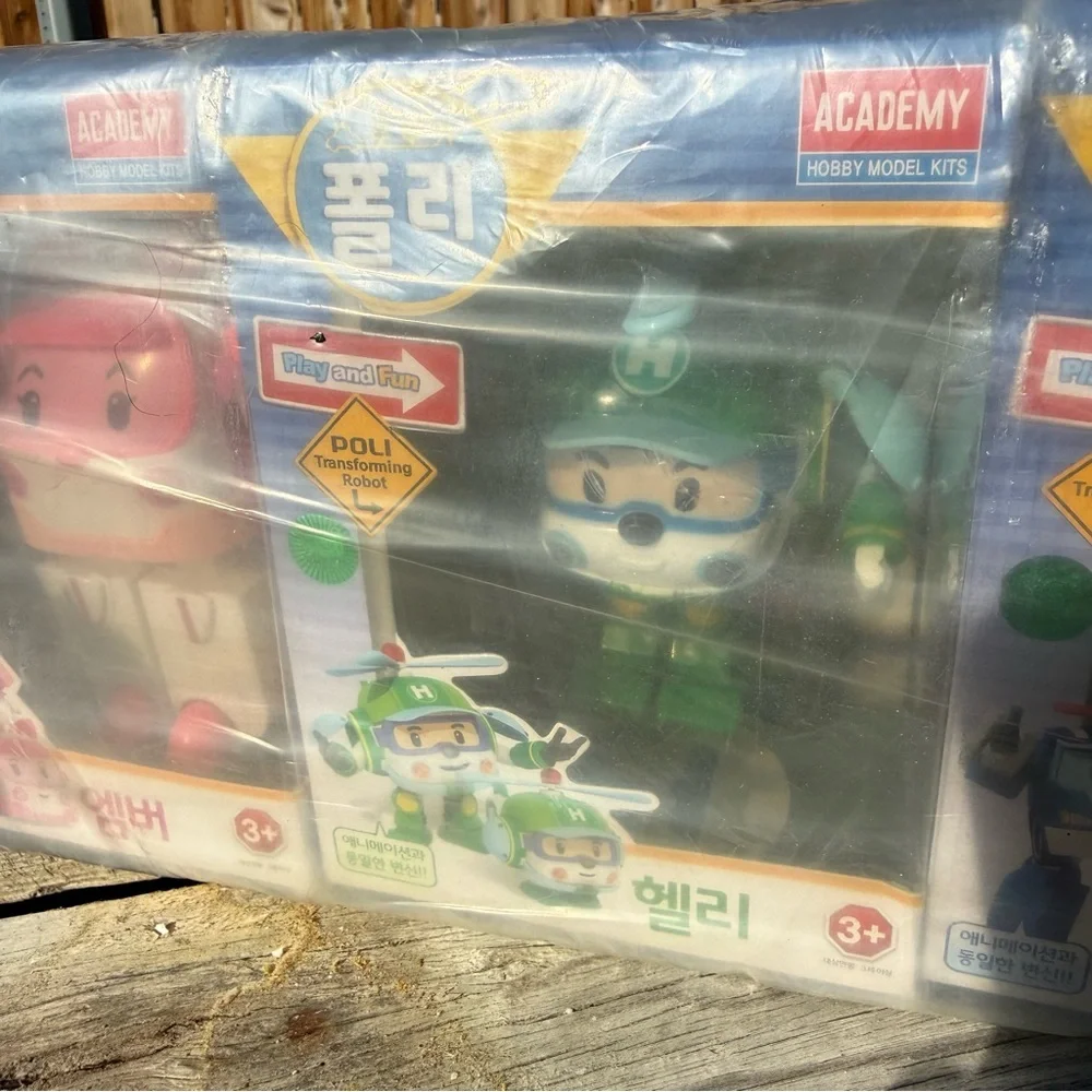 Robocar Poli 4pk of Transforming Robot Toys, Poli Roy Amber and Helly New In Box